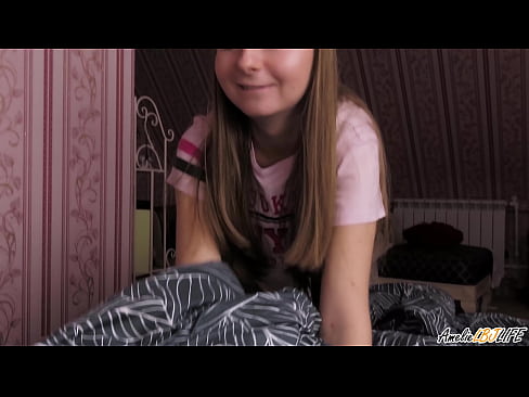 ❤️ Blondie анын BFF анын терең соруп жана анын оозуна сперма алат ️❌ Порно видео боюнча бизде ❌❤